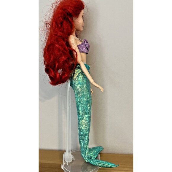 Vintage 90's Disney Store The Little Mermaid Ariel Barbie w/outfit - Picture 8 of 16